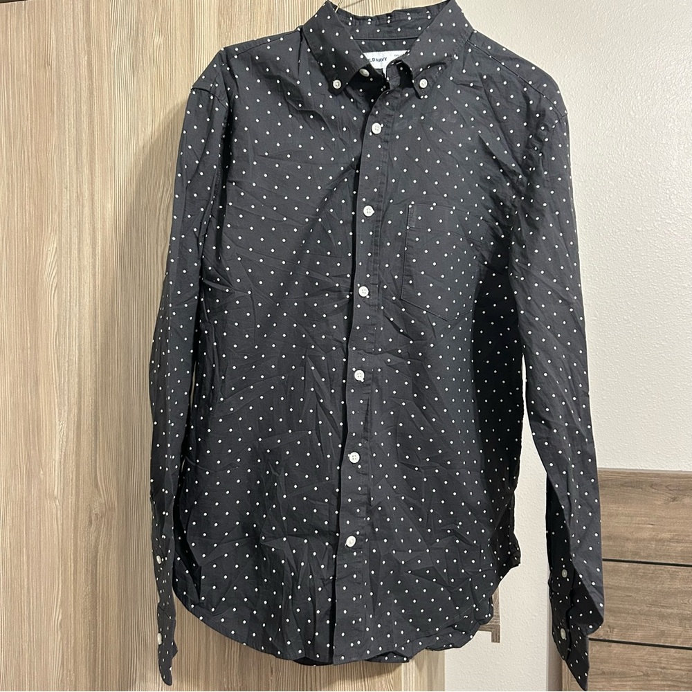 Old Navy Black and White Polka Dot Men's Shirt. Stylish - Medium